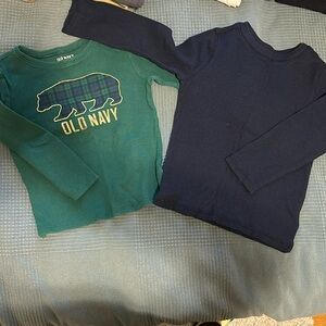 Old Navy thermo tops size 4T